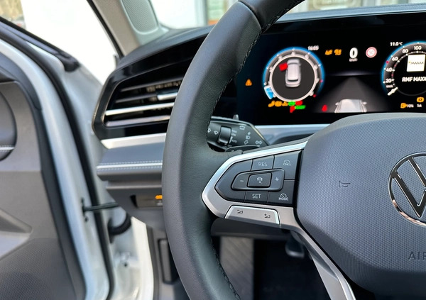 Volkswagen Passat cena 179900 przebieg: 10, rok produkcji 2024 z Bolków małe 436